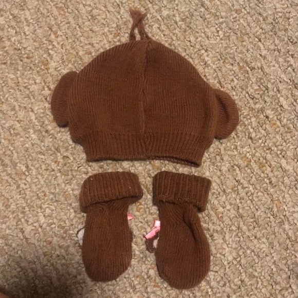 Hat & sock set - Picture 2 of 2